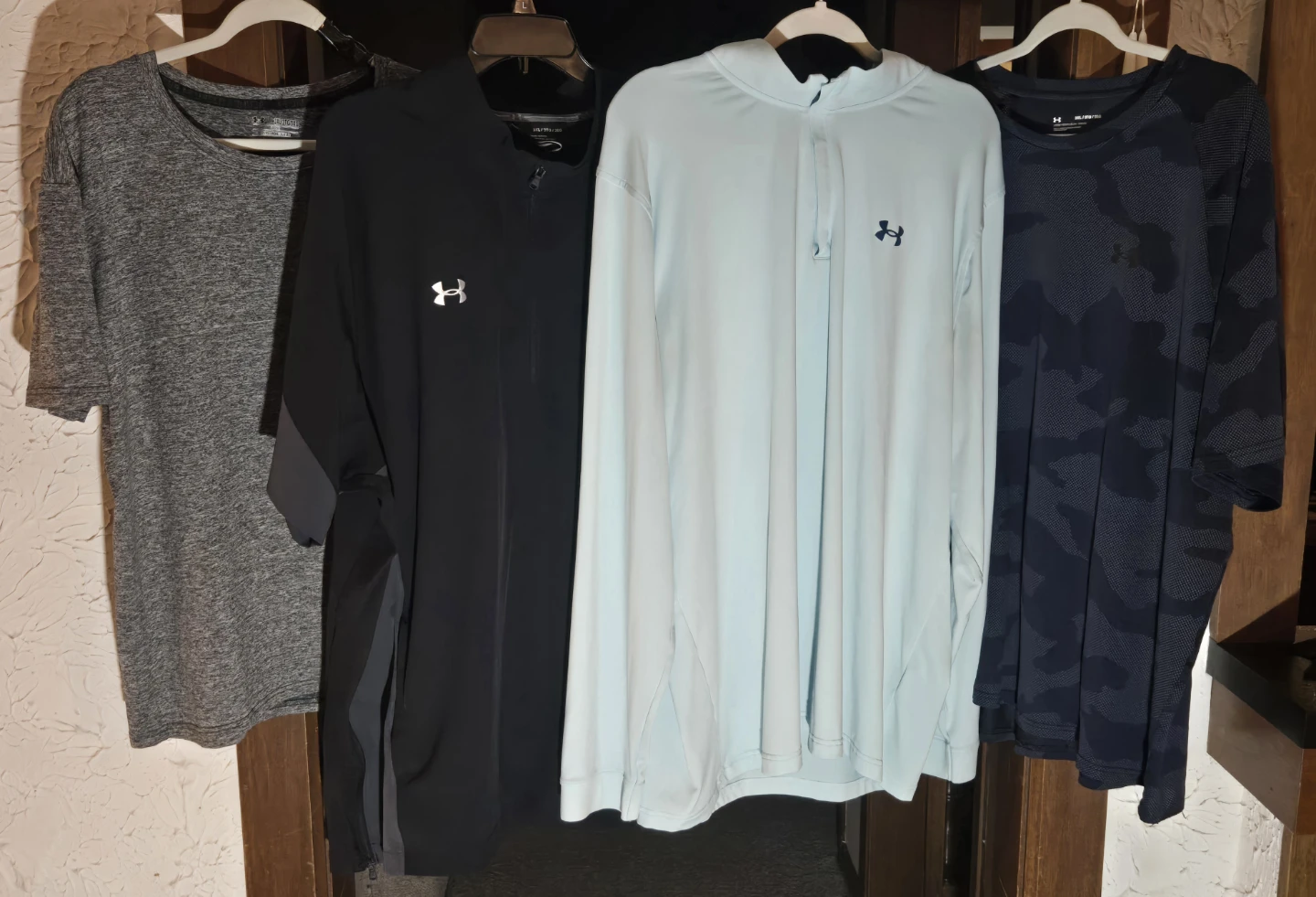3XL Under Armour Men's Tops (4).  EUC.