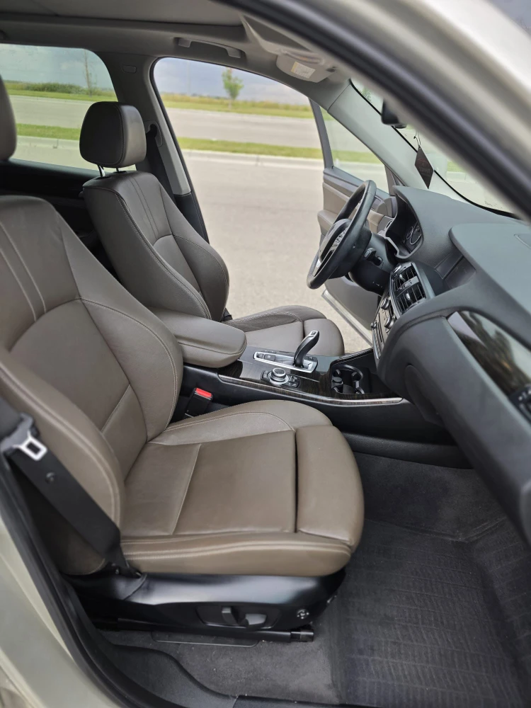 BMW X3 SUV - photo 5