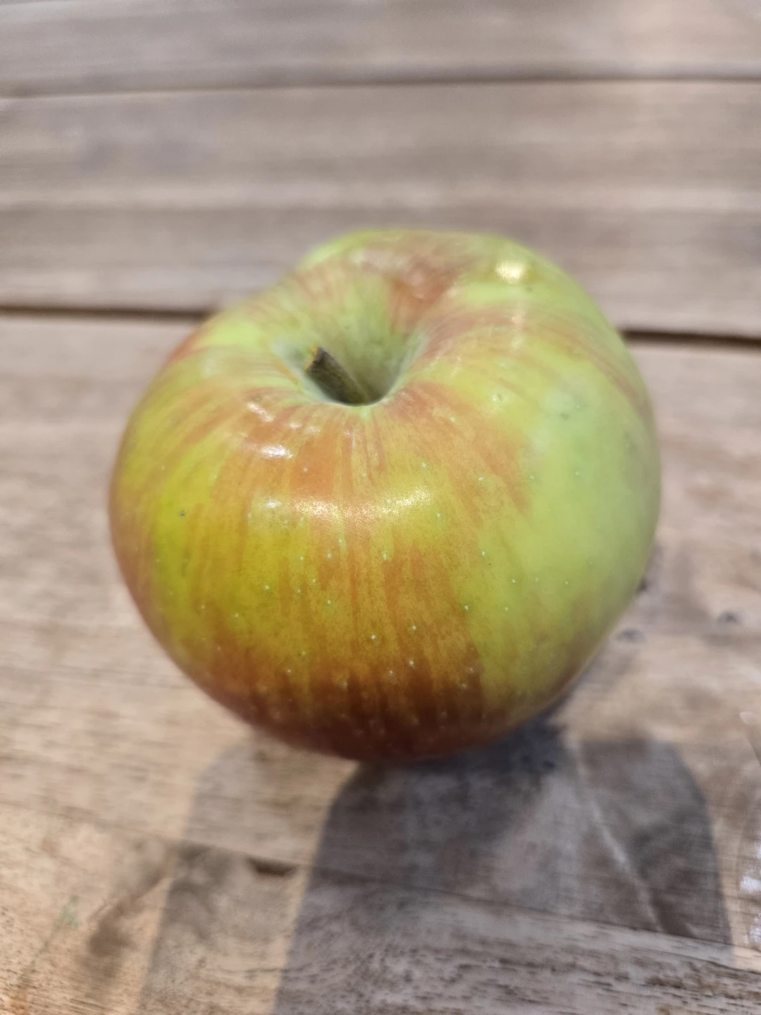 Fresh Apple
