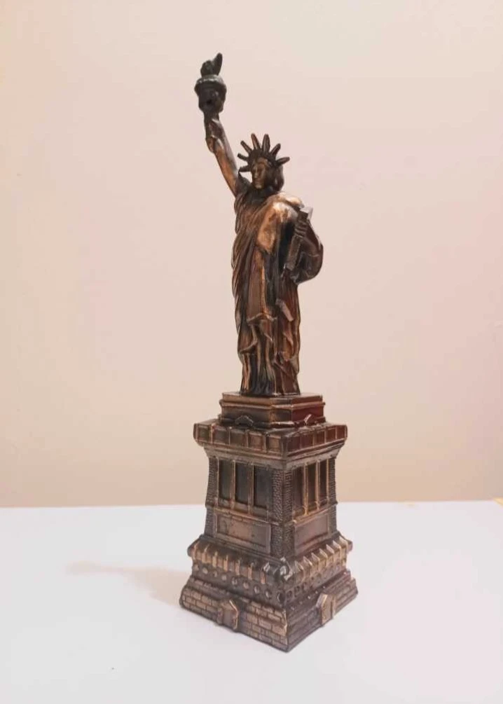 Tall Statue of Liberty Figurine - photo 2