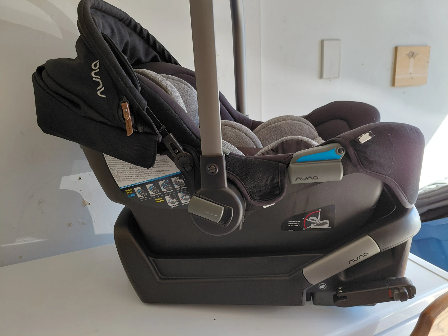 Nuna Infant Car Seat with Base - photo 2