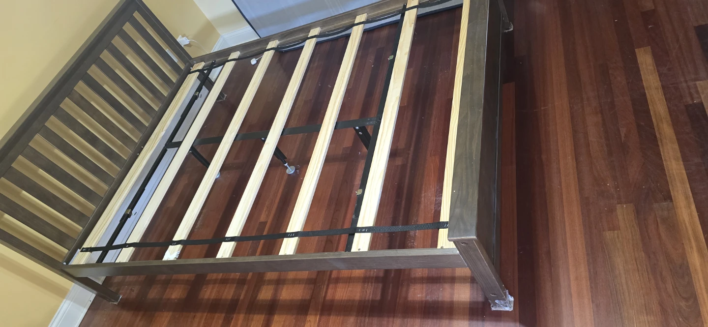 Solid Wood Queen Bed Frame (Plank+Beam) + FREE Mattress - photo 3