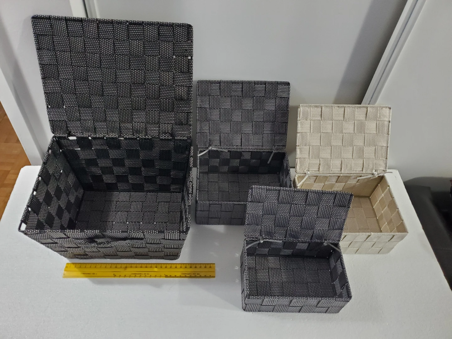 ($5 BUNDLE):Set of 4 Woven Storage Baskets with Lids