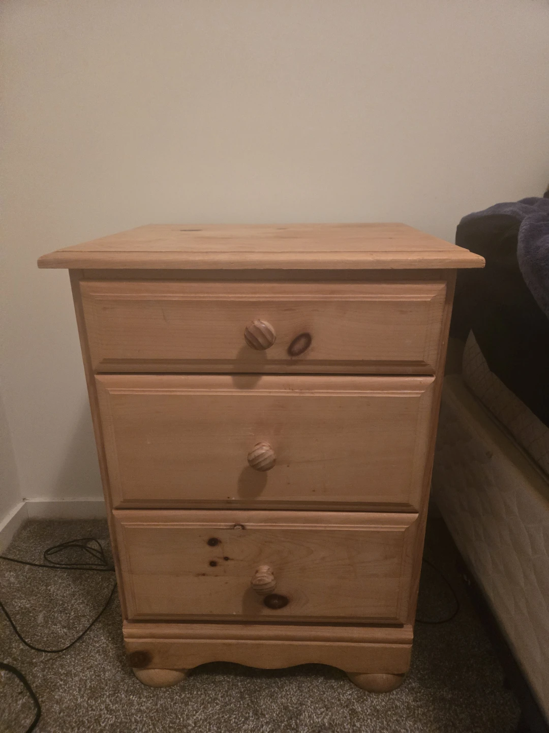 Solid Wood 3-Drawer Nightstand