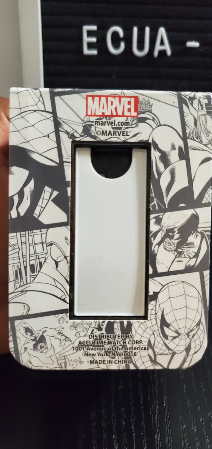 Marvel Comics Character Analog Watch run out battery - photo 4