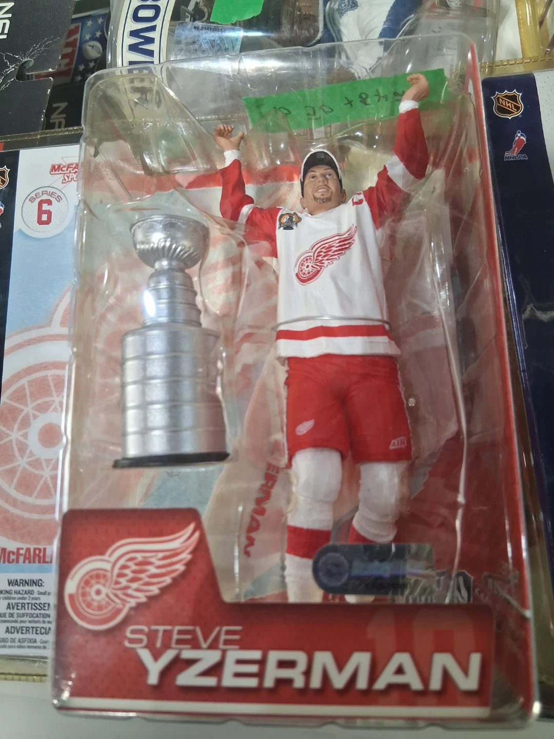 McFarlane SportsPicks NHL and MLB Action Figures - photo 2