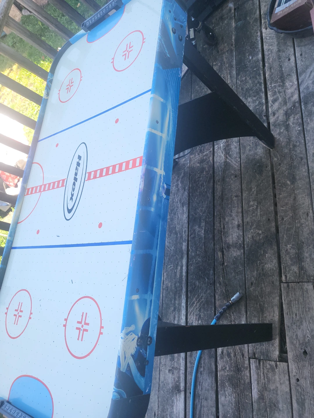 Halex Air Hockey Table - photo 2