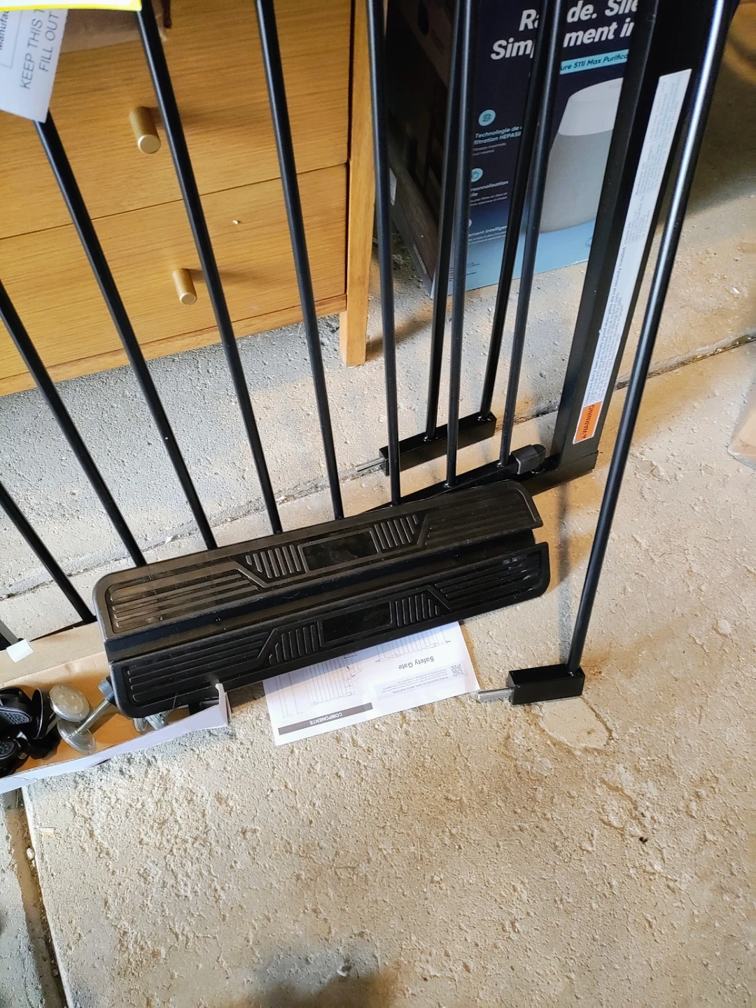 InnoTruth 29.6-39.1 in Wide Baby Gate for Stairs, Black - photo 5
