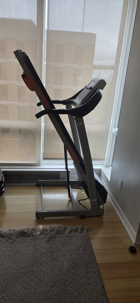 Sunny Health & Fitness Treadmill SF-T4400