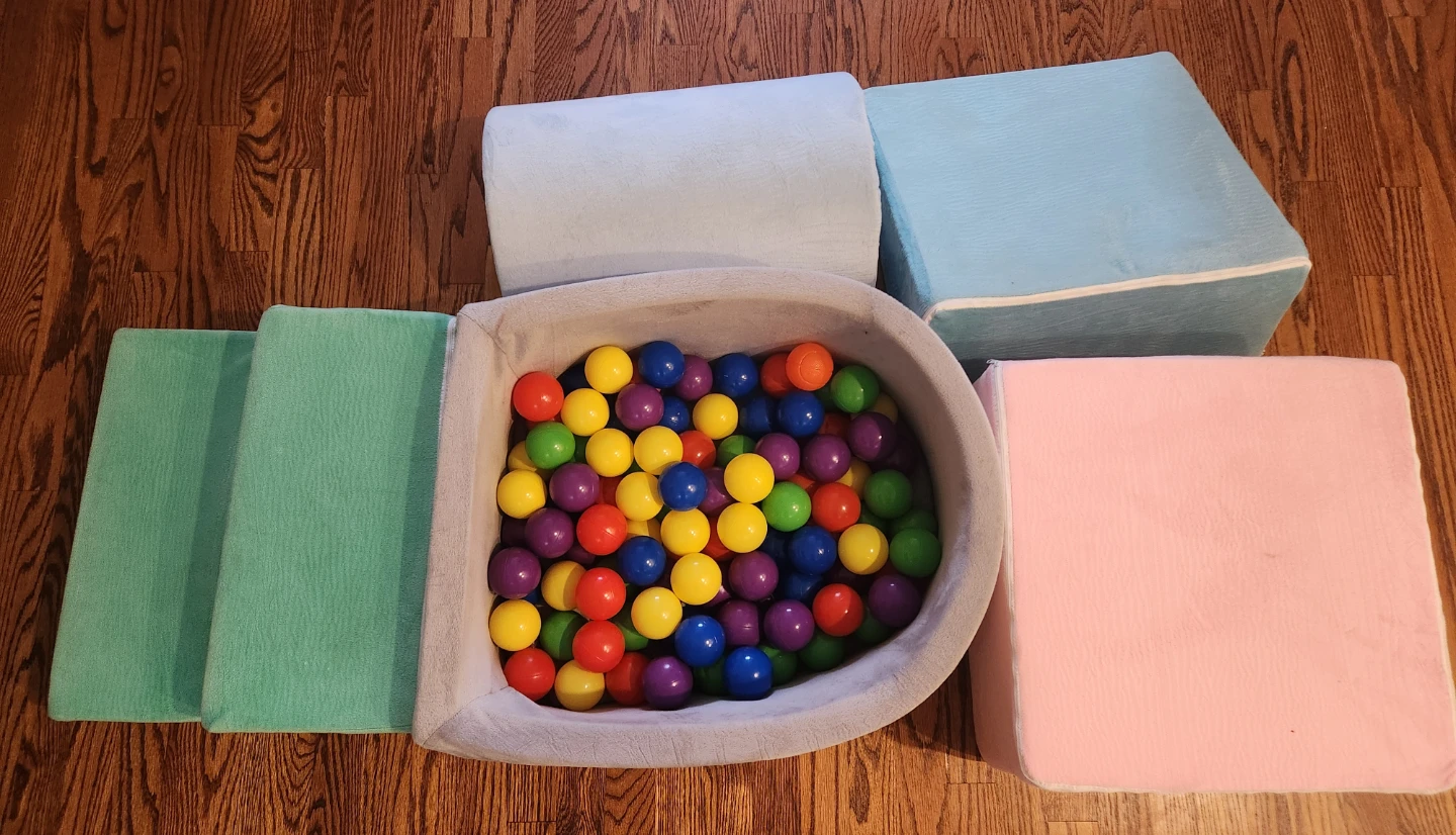 Kids Soft Foam Play Set and Ball Pit