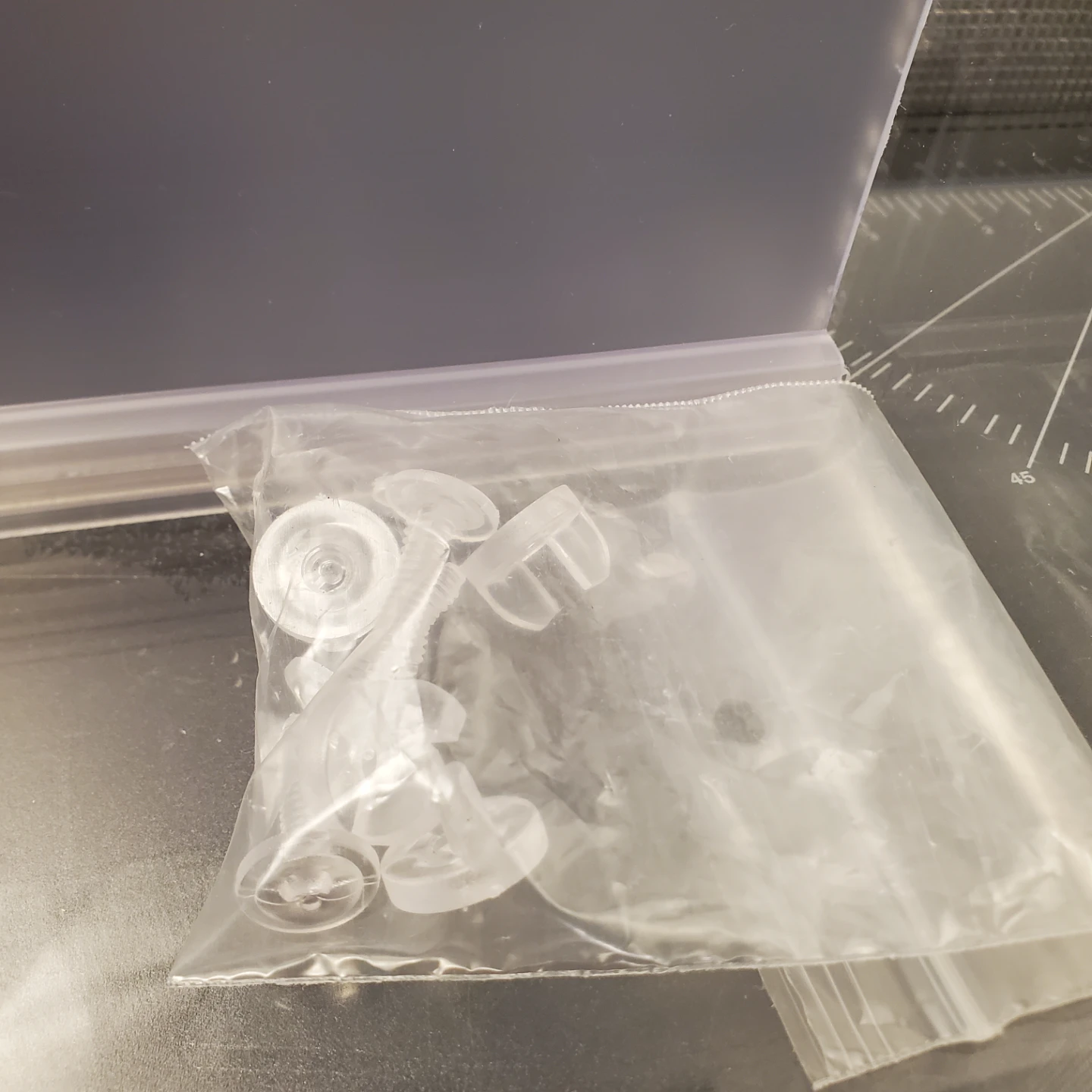 Lockable Clear Display Case - photo 5