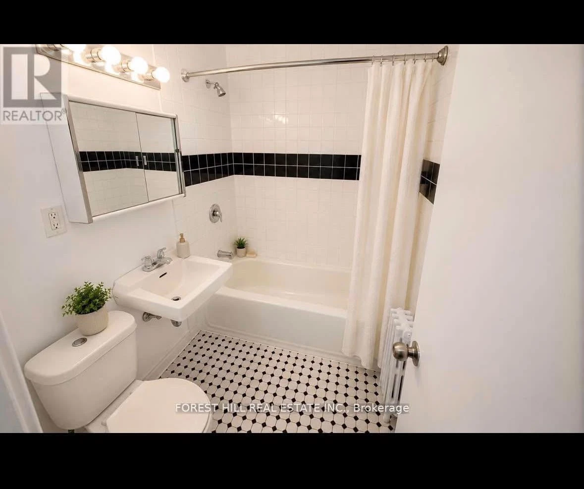 1 Bedroom Apartment Rent in East York – 10th & 11th Month FREE - photo 3
