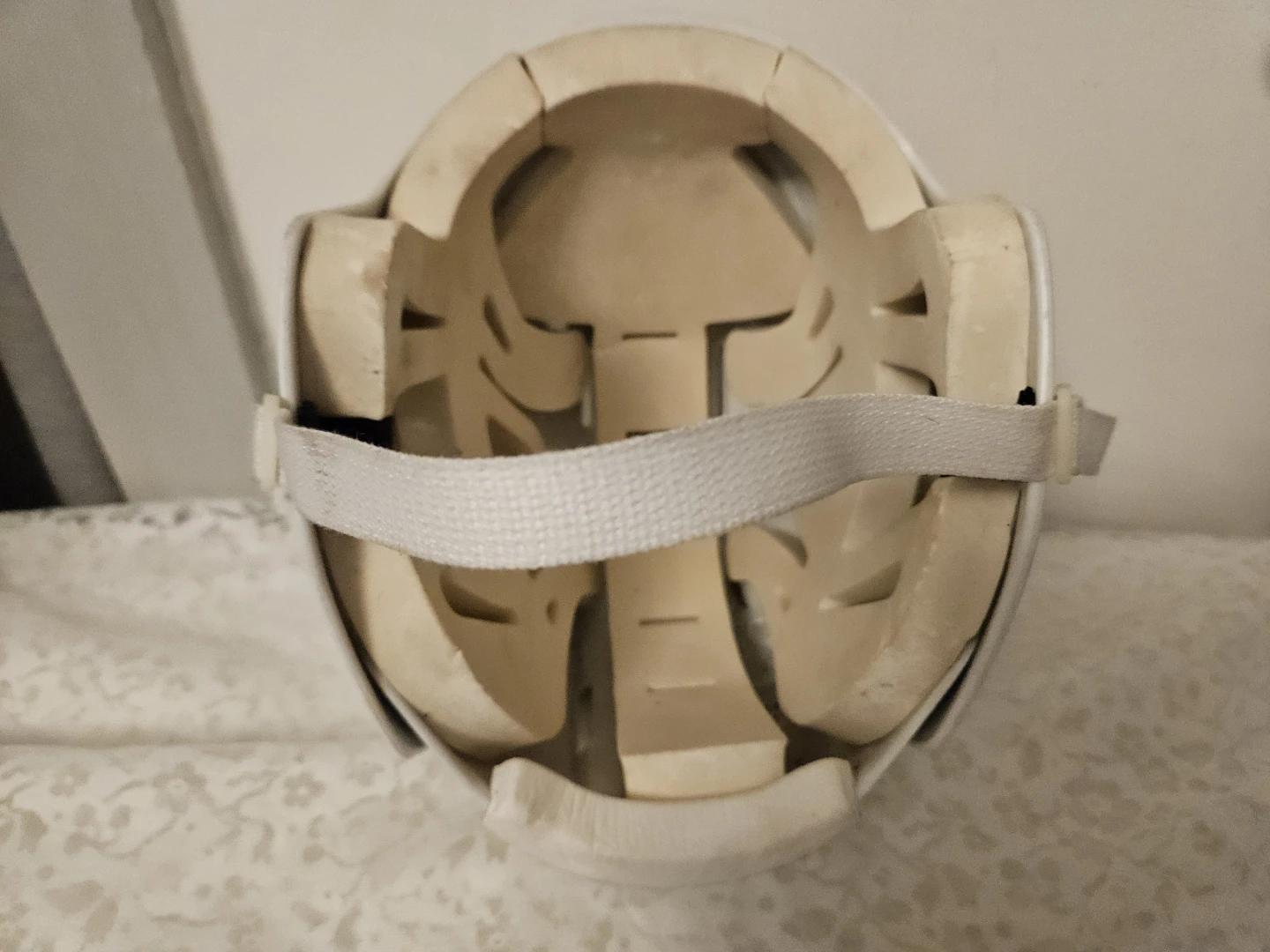 Vintage CCM HT-1 s HOCKEY HELMET 7- 7 5/8  White - photo 2