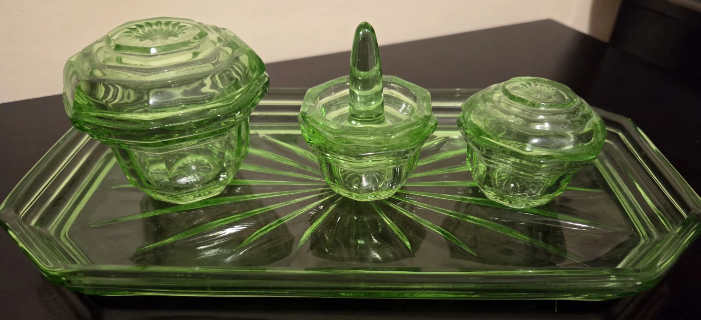Vintage Green Uranium Glass Vanity Tray Set - photo 3