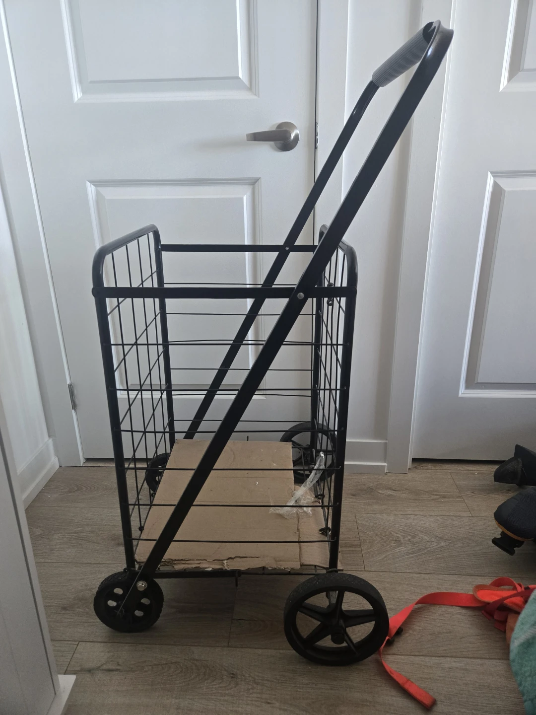 Black Metal Shopping Cart