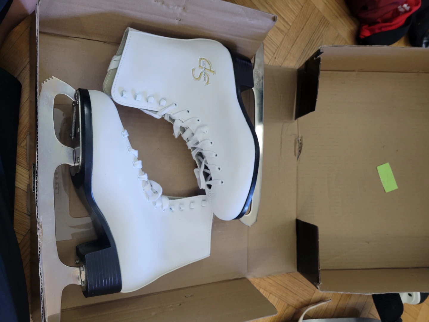 Jackson Cameo CS1500 Figure Skates - Size 8 D