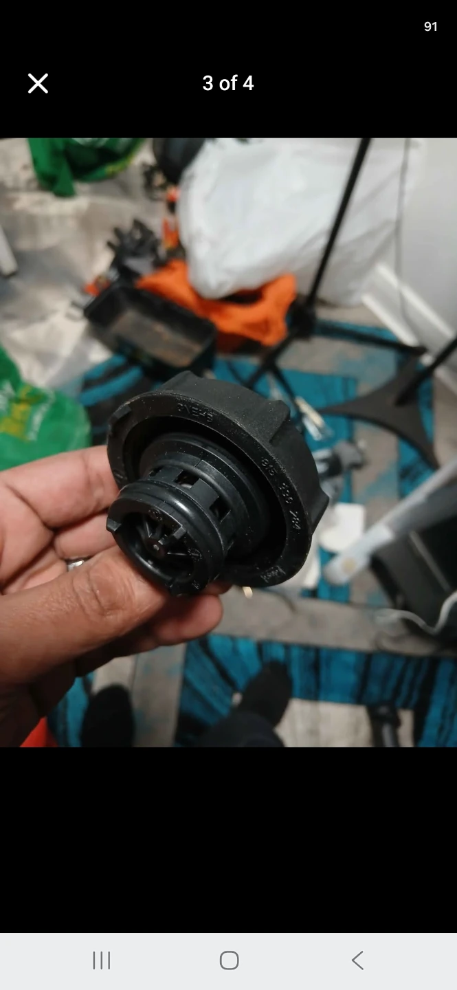 Ford Coolant Reservoir Cap DG93-8101-AA - photo 4