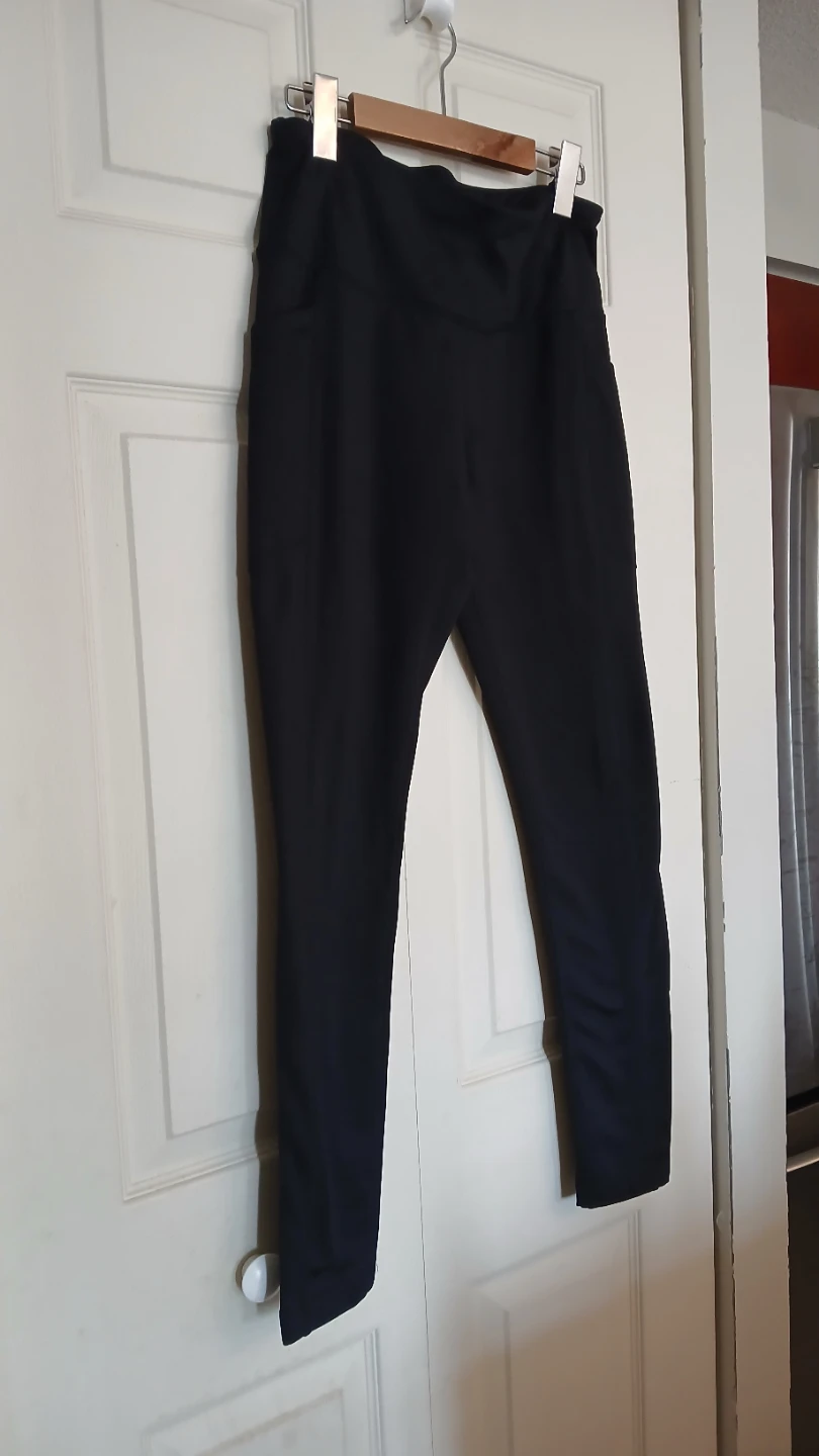 Mondetta black leggings, size small (S) - photo 2