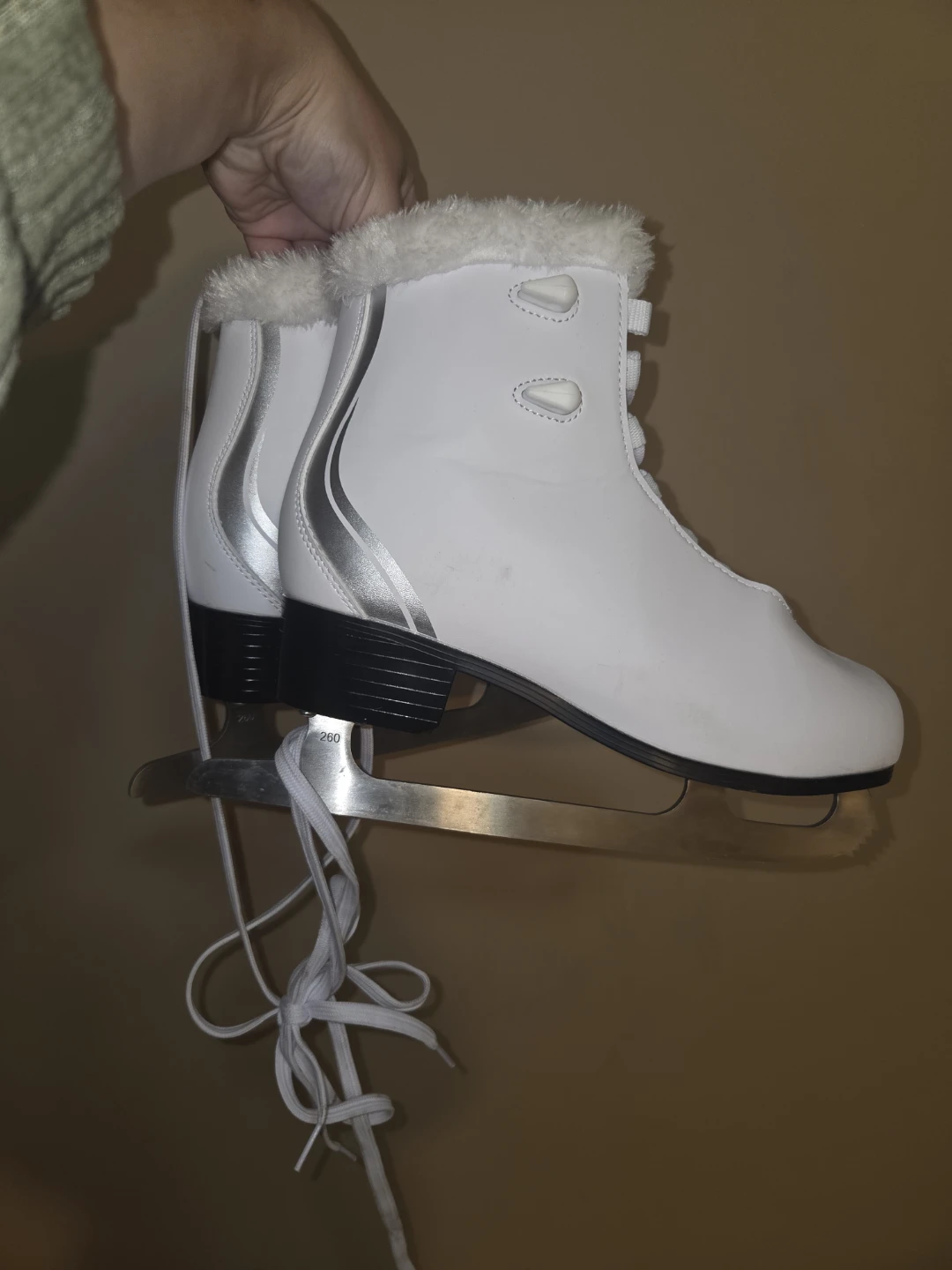 Figure skates size 8 willing to trade for womans hockey skates