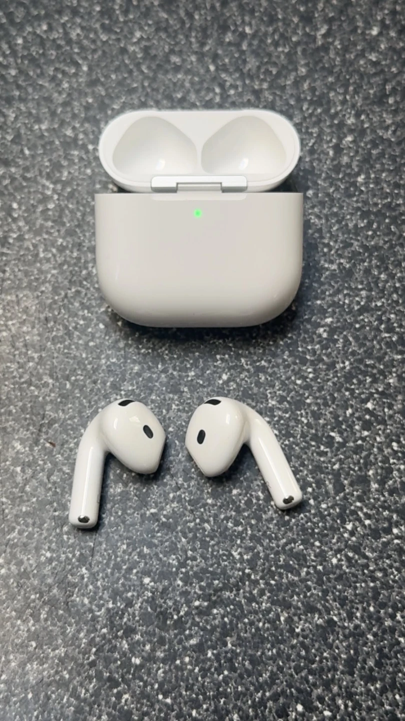 Apple AirPods 5s Model A3531