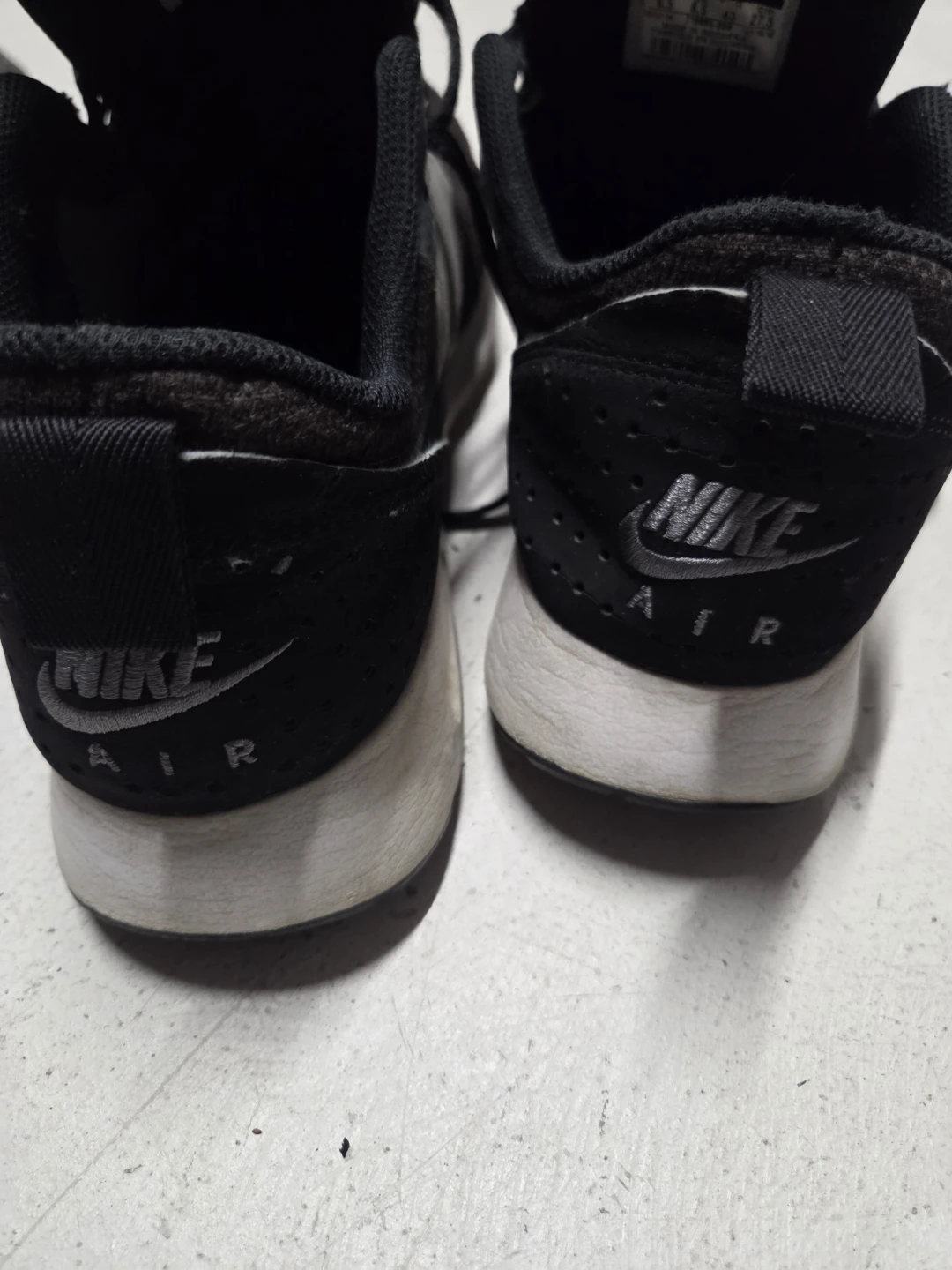 Nike Air Max Tavas Sneakers - photo 5