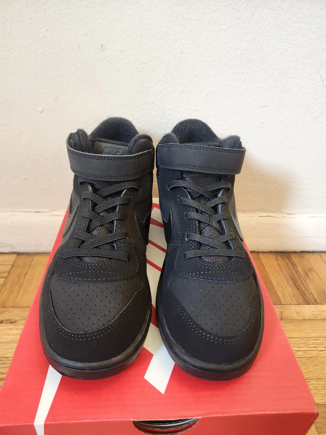 Brand-New Nike Kids’ Winter Sneakers — US 3Y — $30 - photo 2