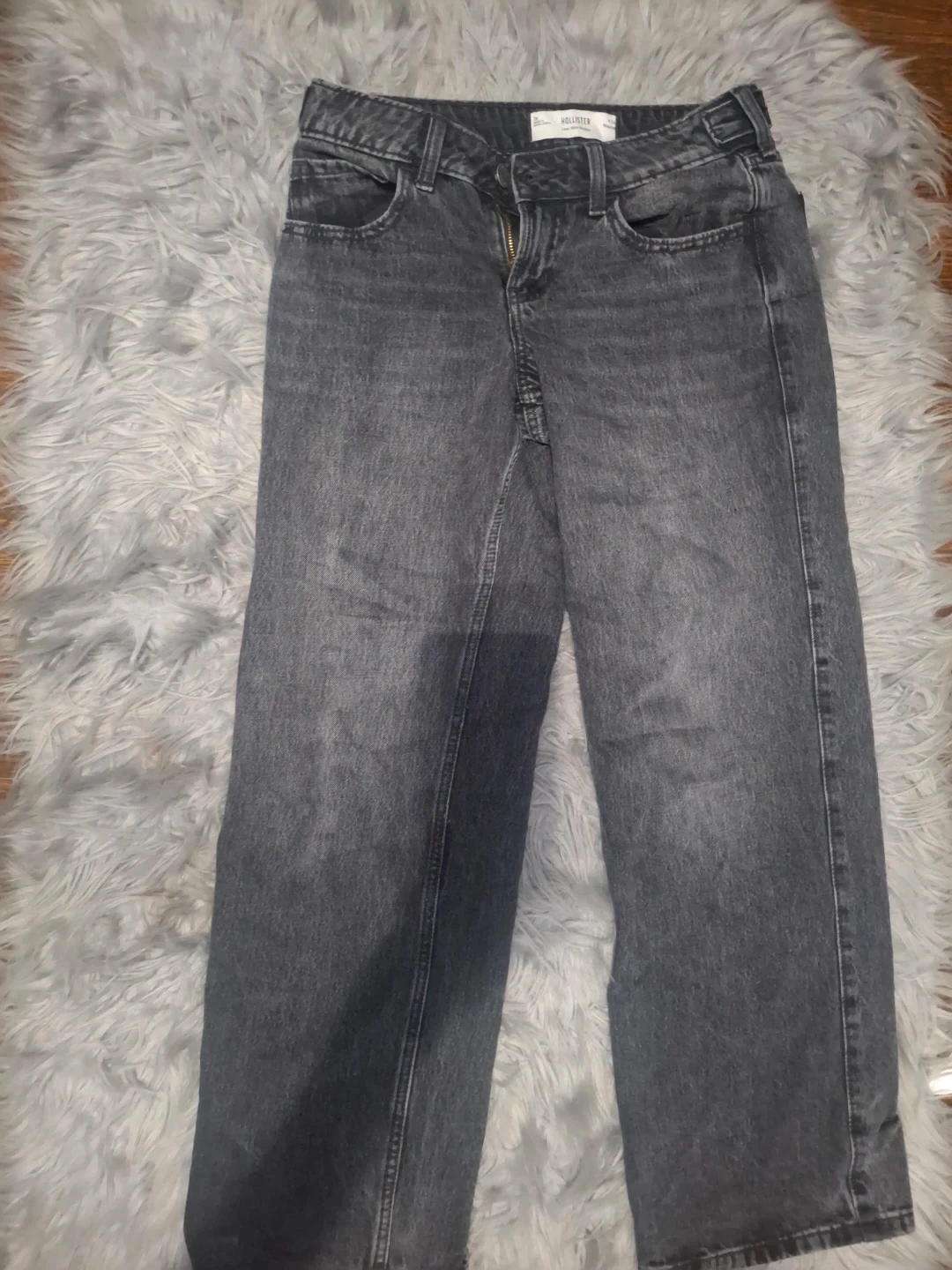Hollister Low-Rise Baggy Jeans - Size "26