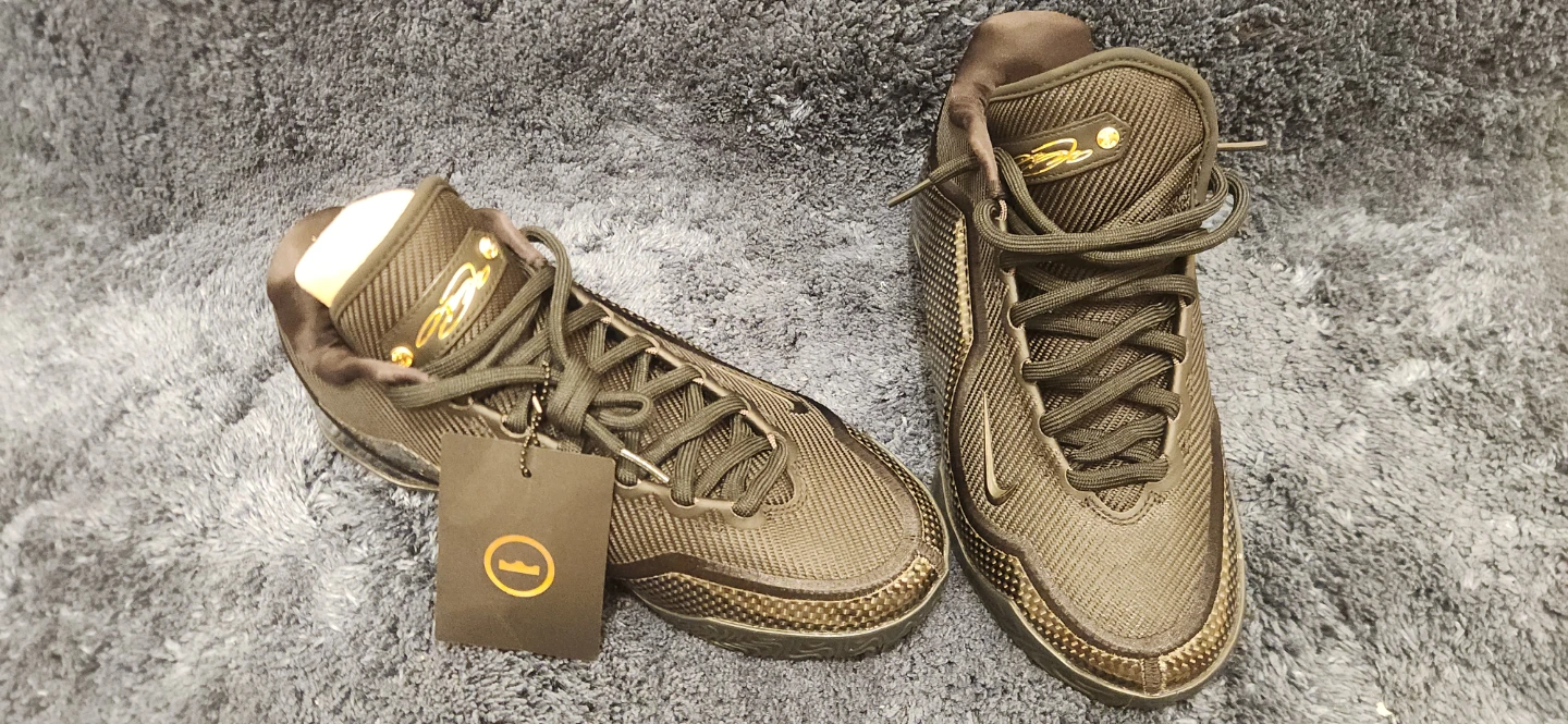 Nike LeBron Witness 8 Basketball Shoes - photo 3