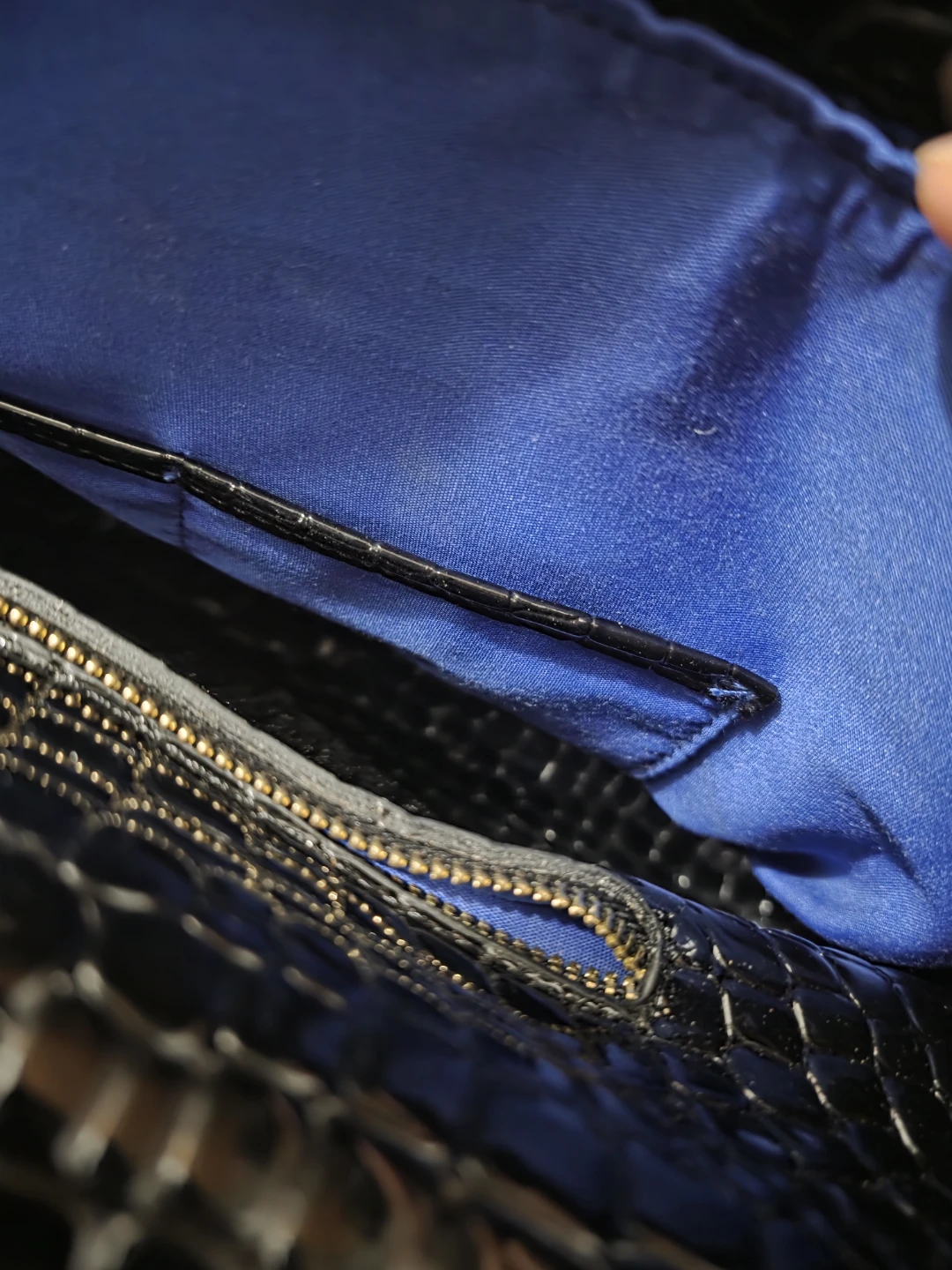 BROWNS Black Croc-Embossed Handbag 👻 - photo 2