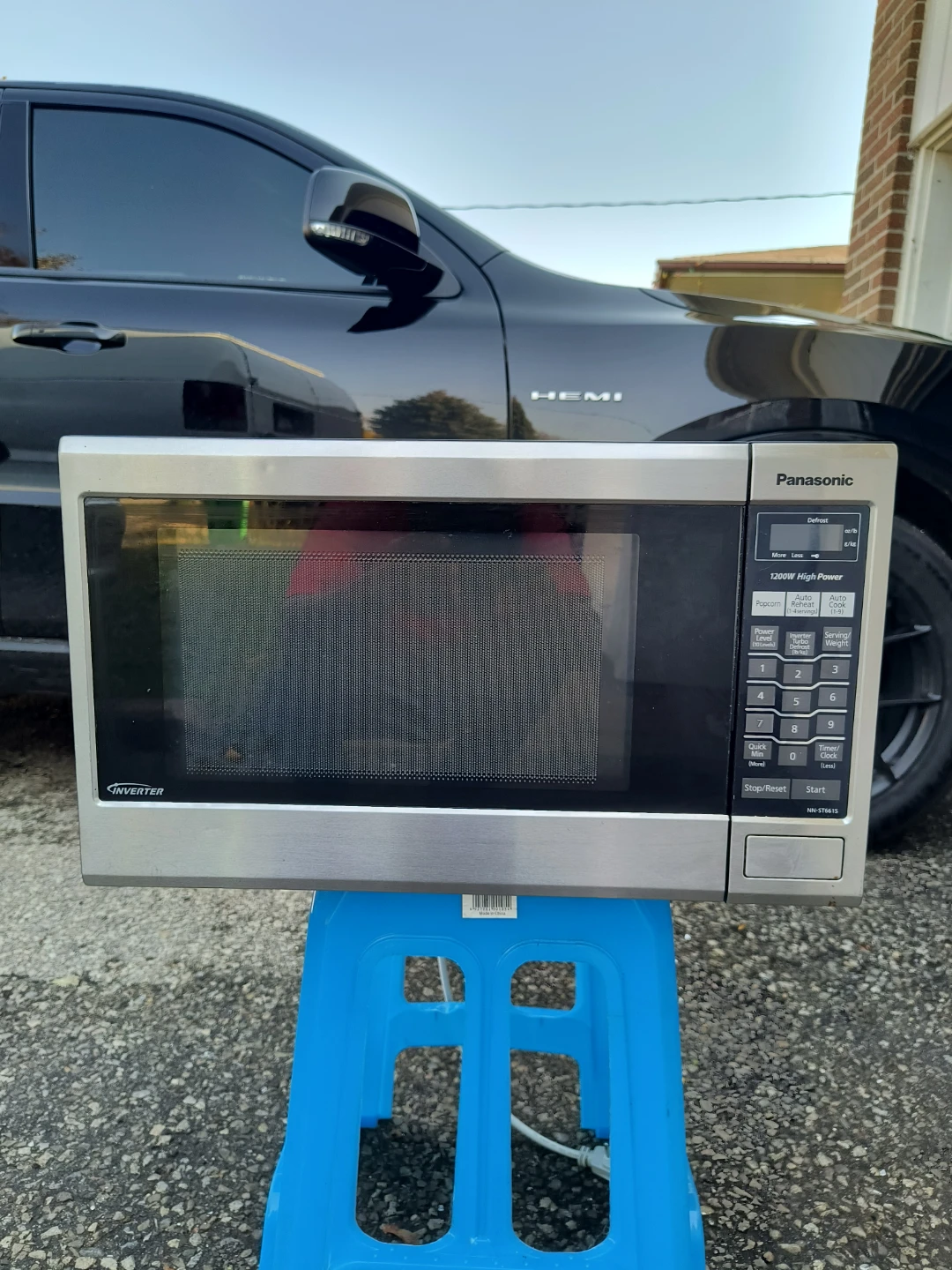 Panasonic Inverter Microwave NN-ST661S