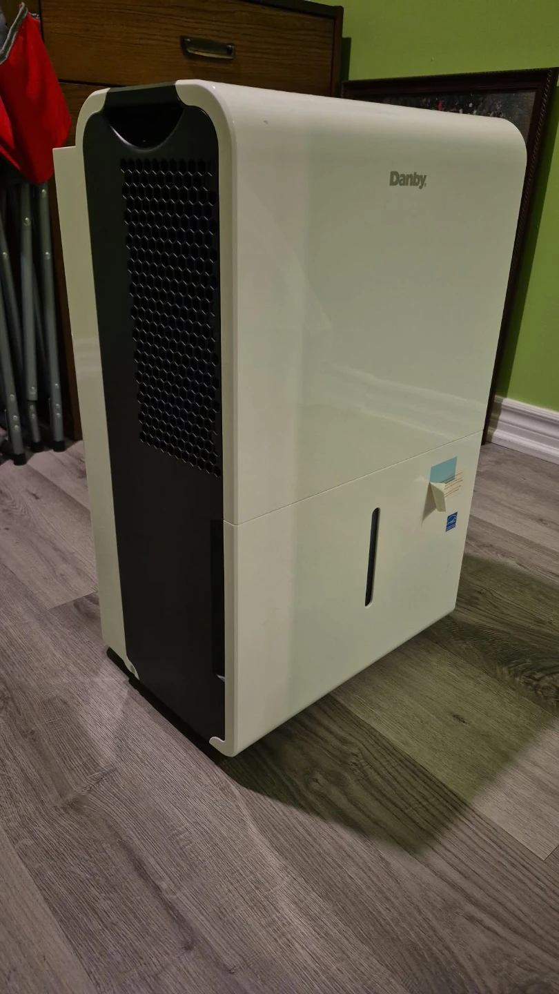 Danby Portable Dehumidifier – Excellent Working Condition - photo 2