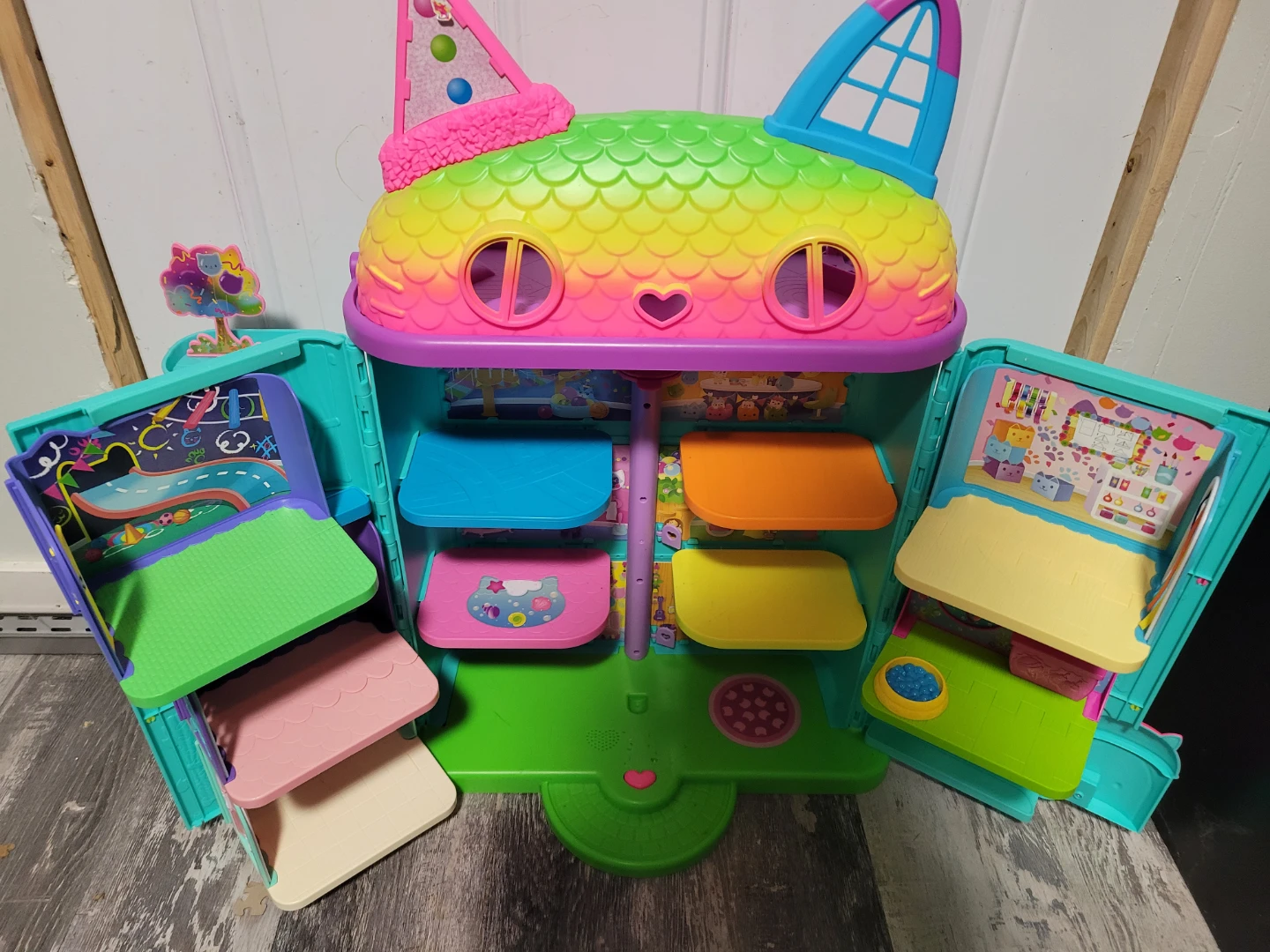 Gabby's Dollhouse Purrfect Dollhouse and Accessories - photo 2
