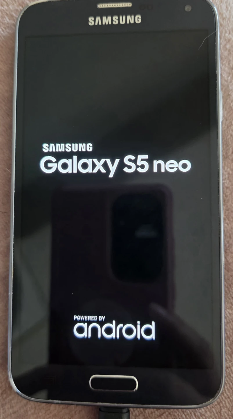 Samsung Galaxy S5 Neo Smartphone