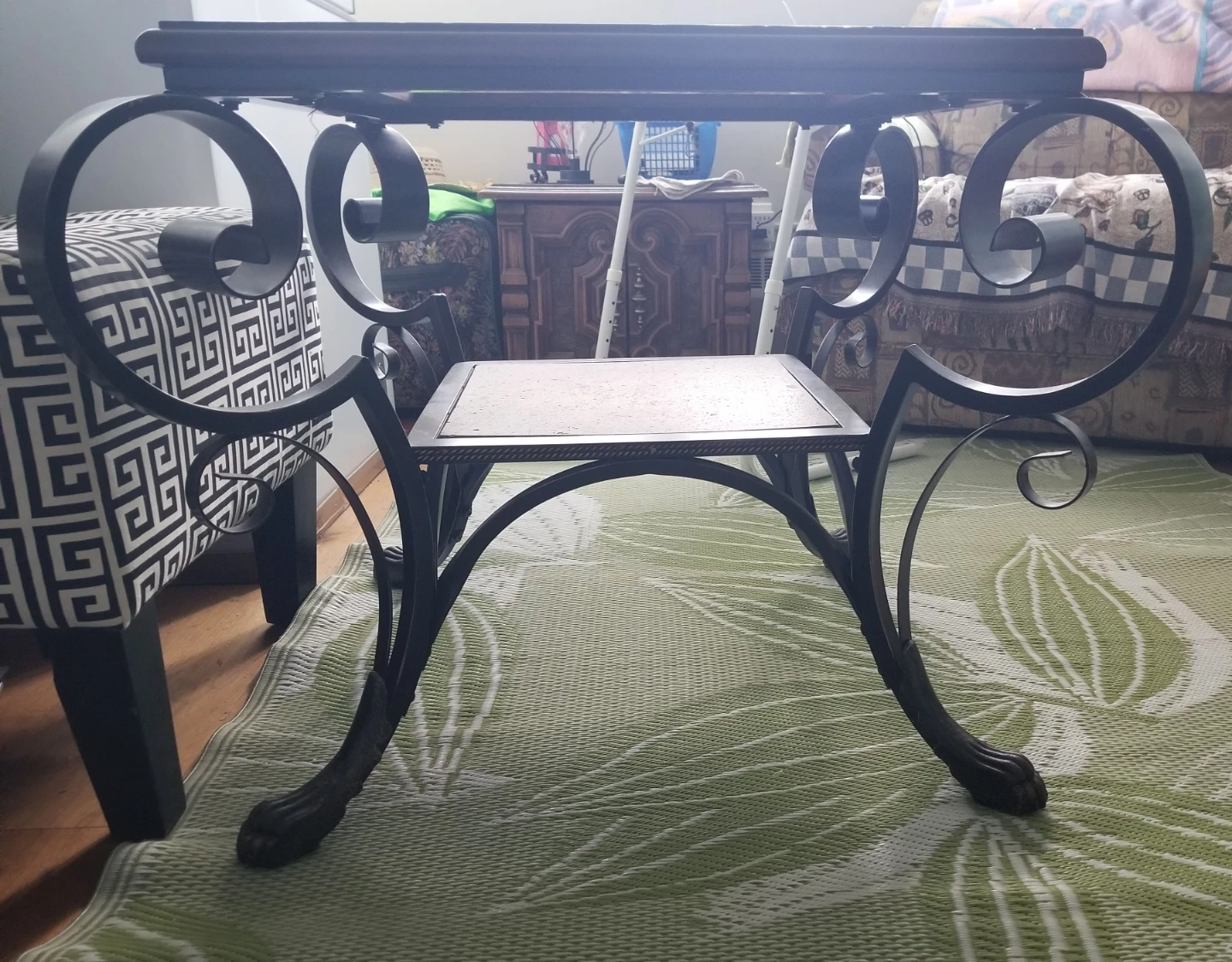 Elegant wrought iron end/coffee table - photo 2