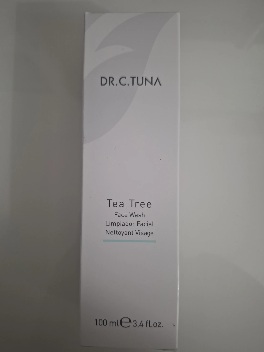 Dr. C. Tuna Tea Tree Face Wash - photo 2