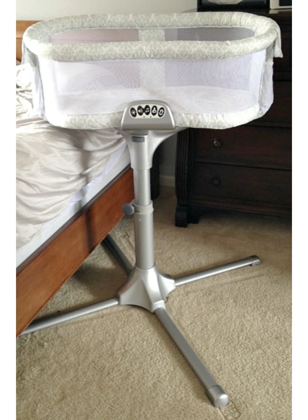 HALO Bassinest Swivel Sleeper