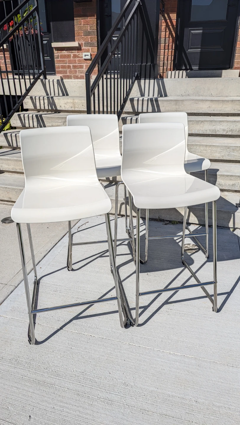 4 vintage Ikea counter stools