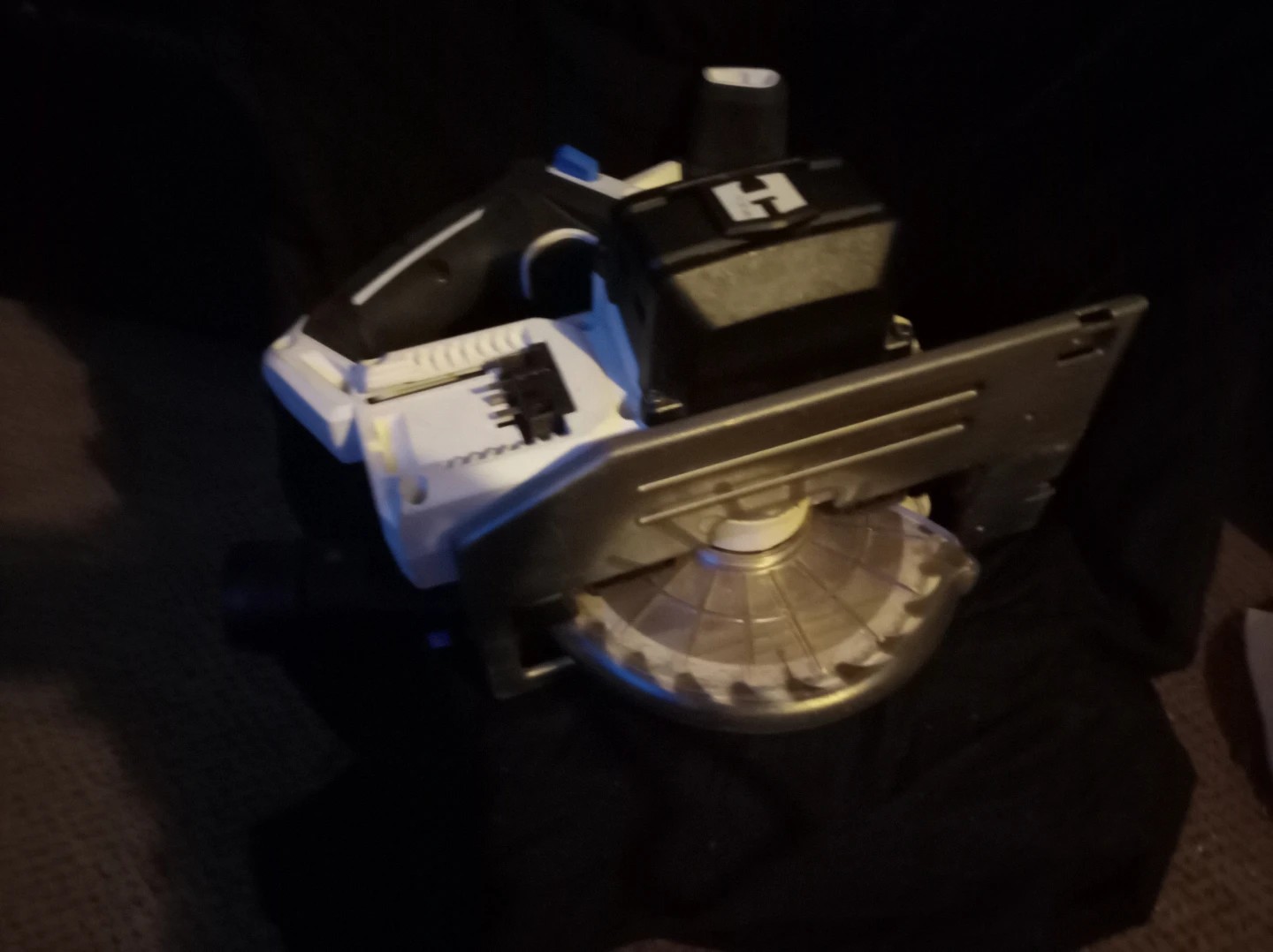 HART 20V Cordless Circular Saw - photo 3