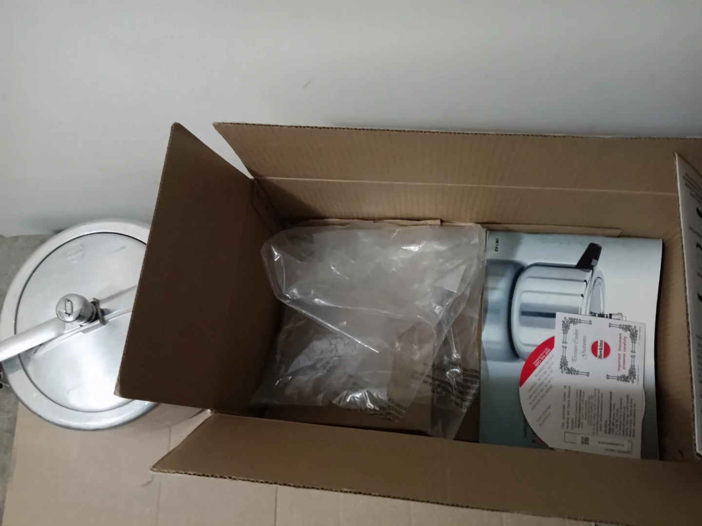 Hawkins Classic 5 Litre Pressure Cooker - photo 4