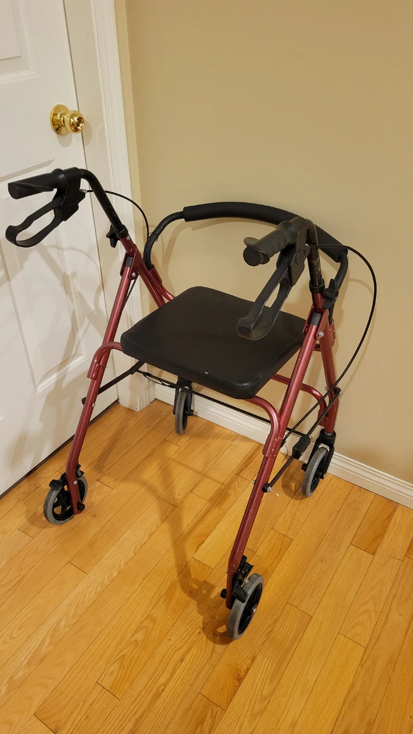 Four-Wheel Rollator Walker with Seat & Brakes Good Condition