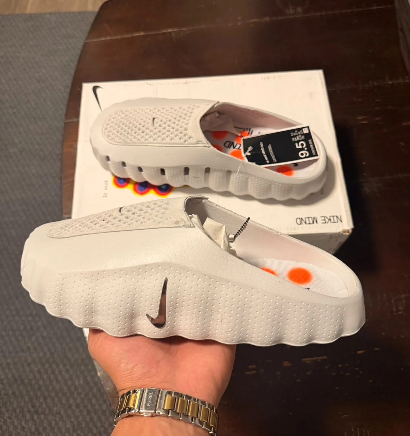 Nike Mind 001