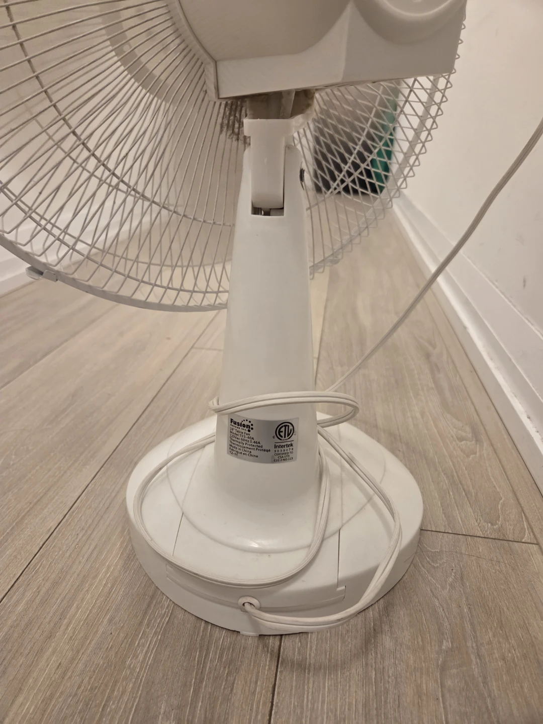 Fusion 12-inch Table Fan - photo 4