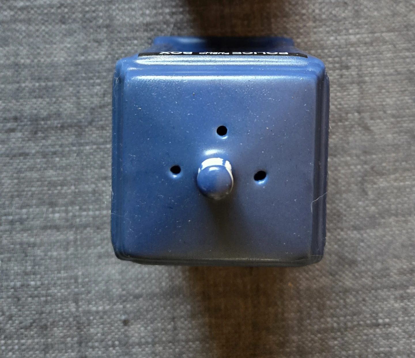 Doctor Who TARDIS Salt Shaker - photo 2