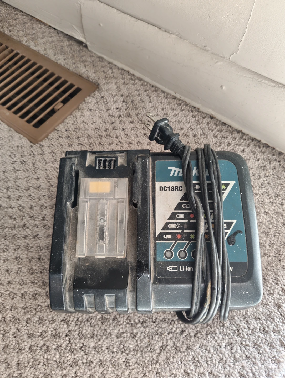 Makita DC18RC Lithium-Ion Battery Charger