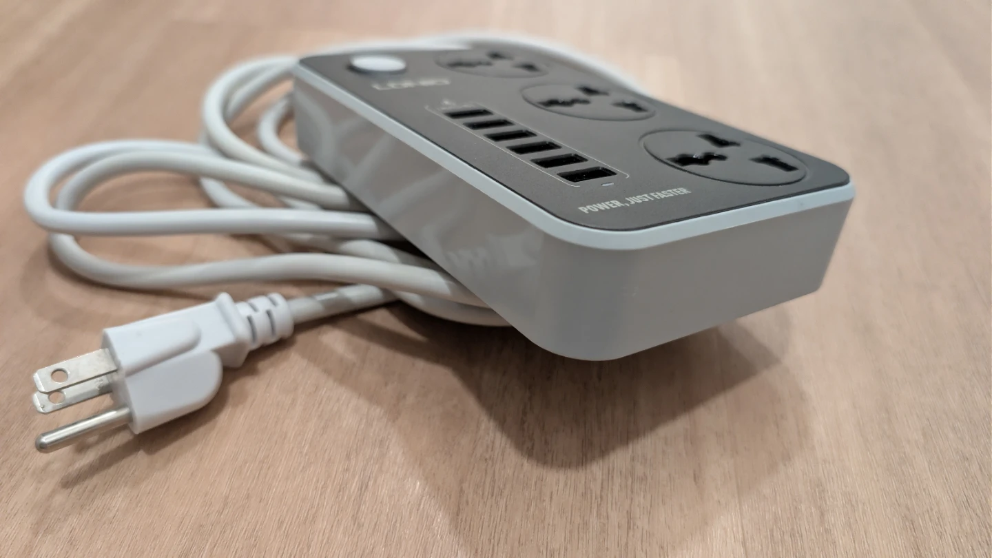 LDNIO Universal Power Strip with USB Ports - photo 2