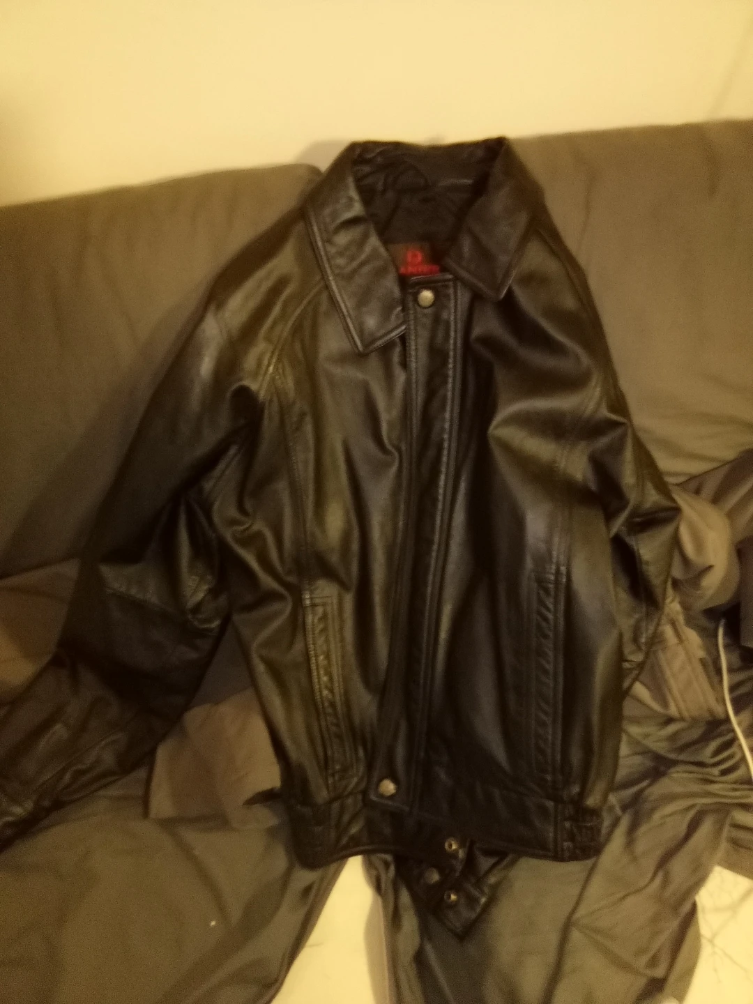 Danier Black Leather Jacket - photo 2