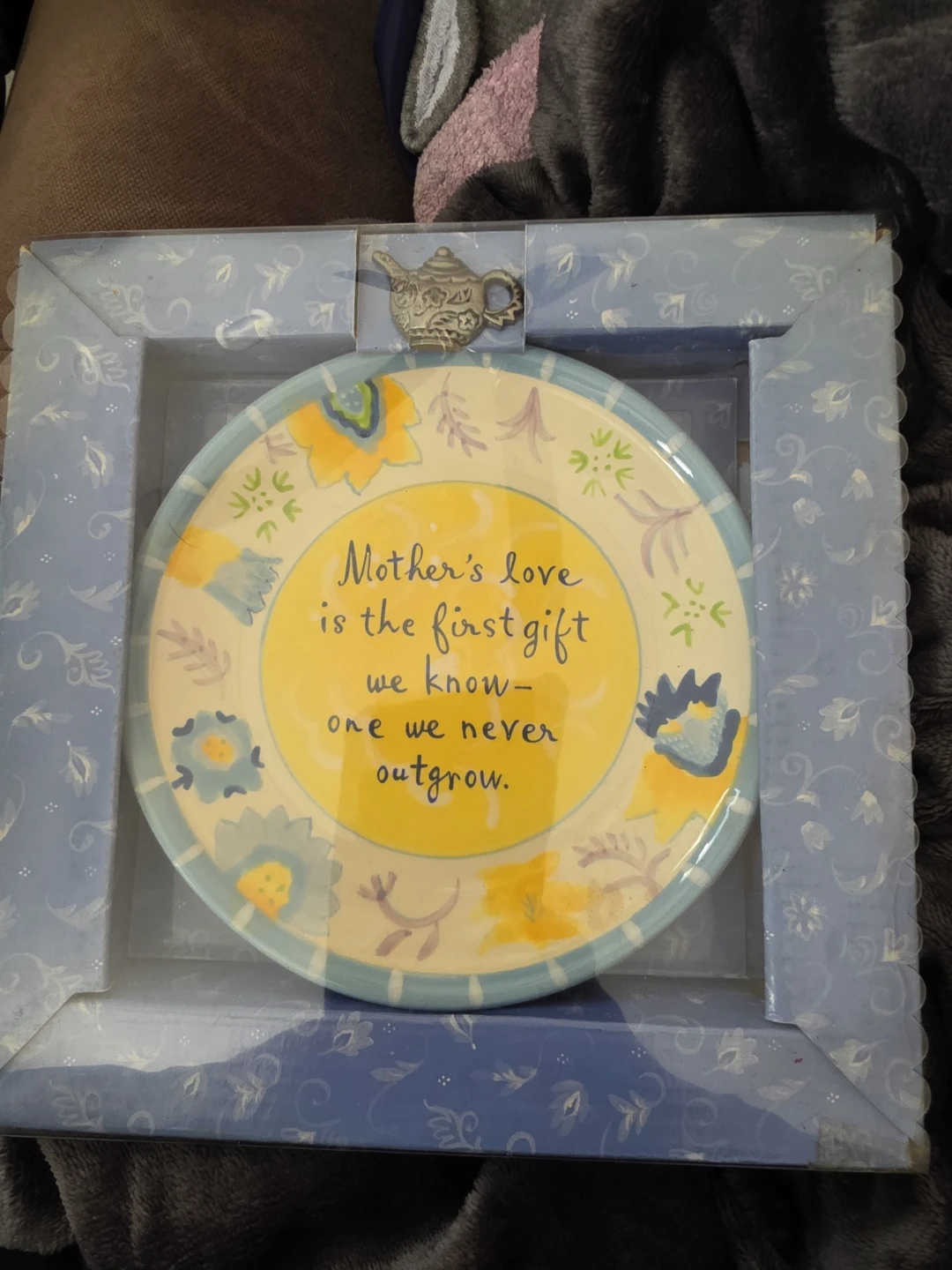 Mother's Love Decorative Plate in Box