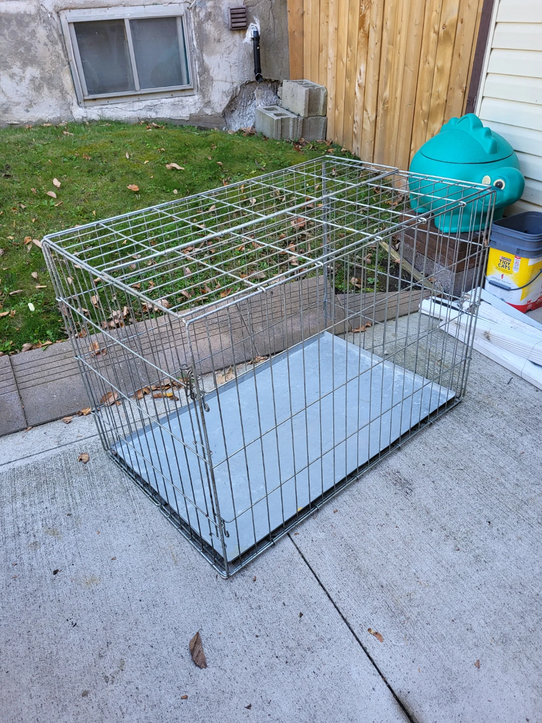 Metal dog crate for large dog