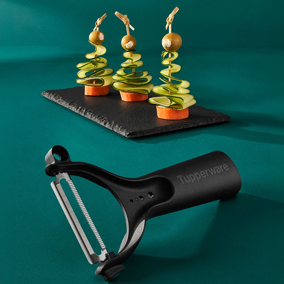 Tupperware® 5-in-1 Universal Peeler – Black 🥕🥔✨ - photo 5