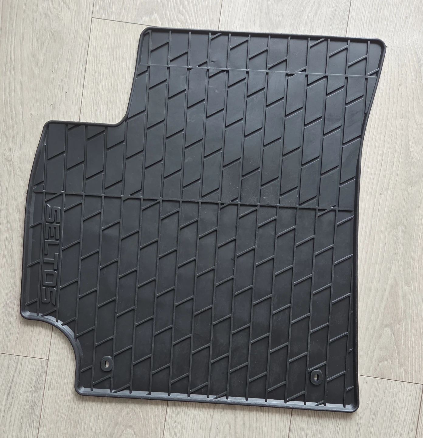 Genuine Kia Seltos 2021-2026 Rubber Winter Floor Mats – Set of 4 - photo 3